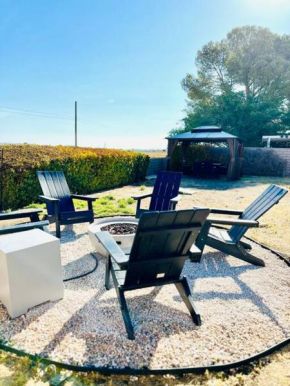 Silver Lakes Oasis with Resort Style Amenities